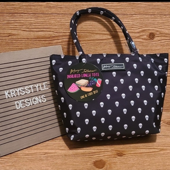 Betsey Johnson Handbags - Betsey Johnson Skull insulated lunch tote
